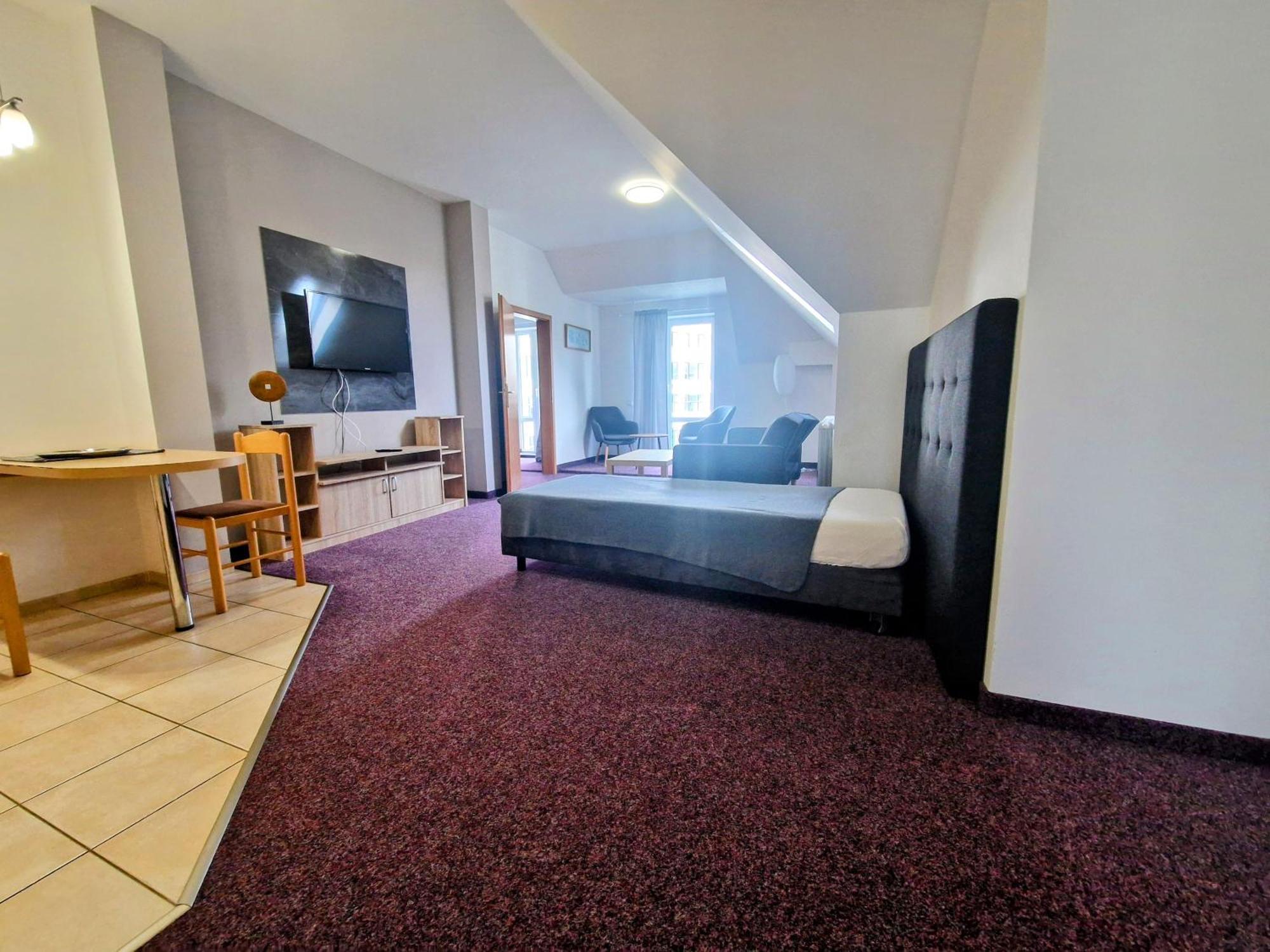 Family Hotel Maxim Beroun  Luaran gambar
