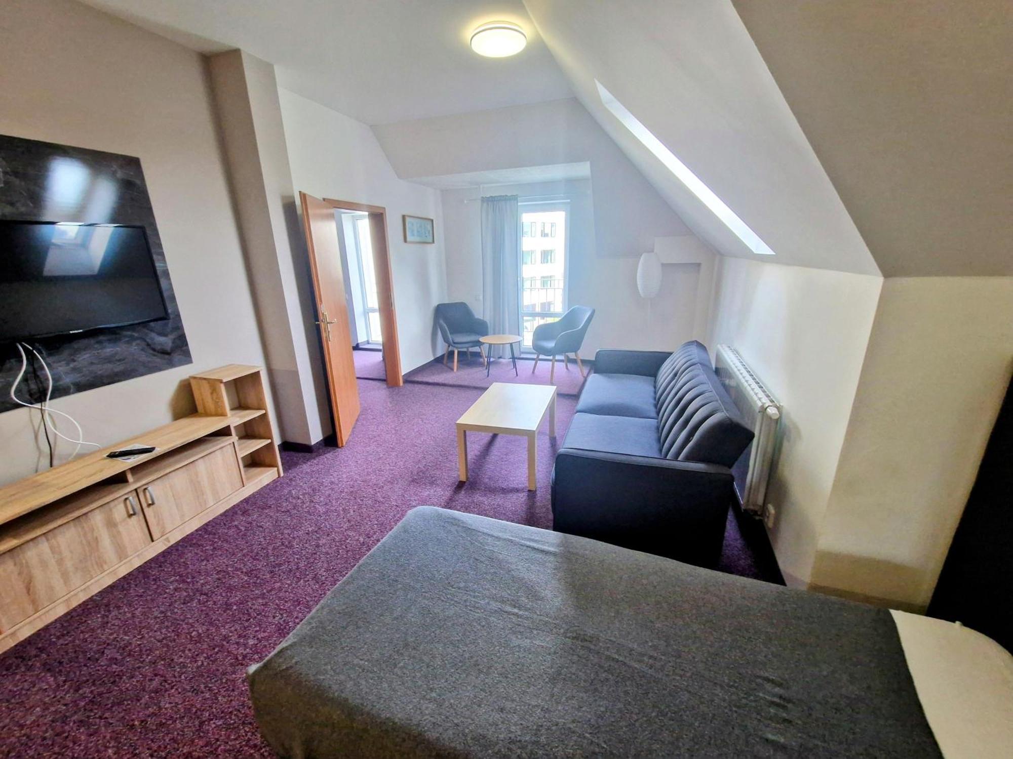 Family Hotel Maxim Beroun  Luaran gambar