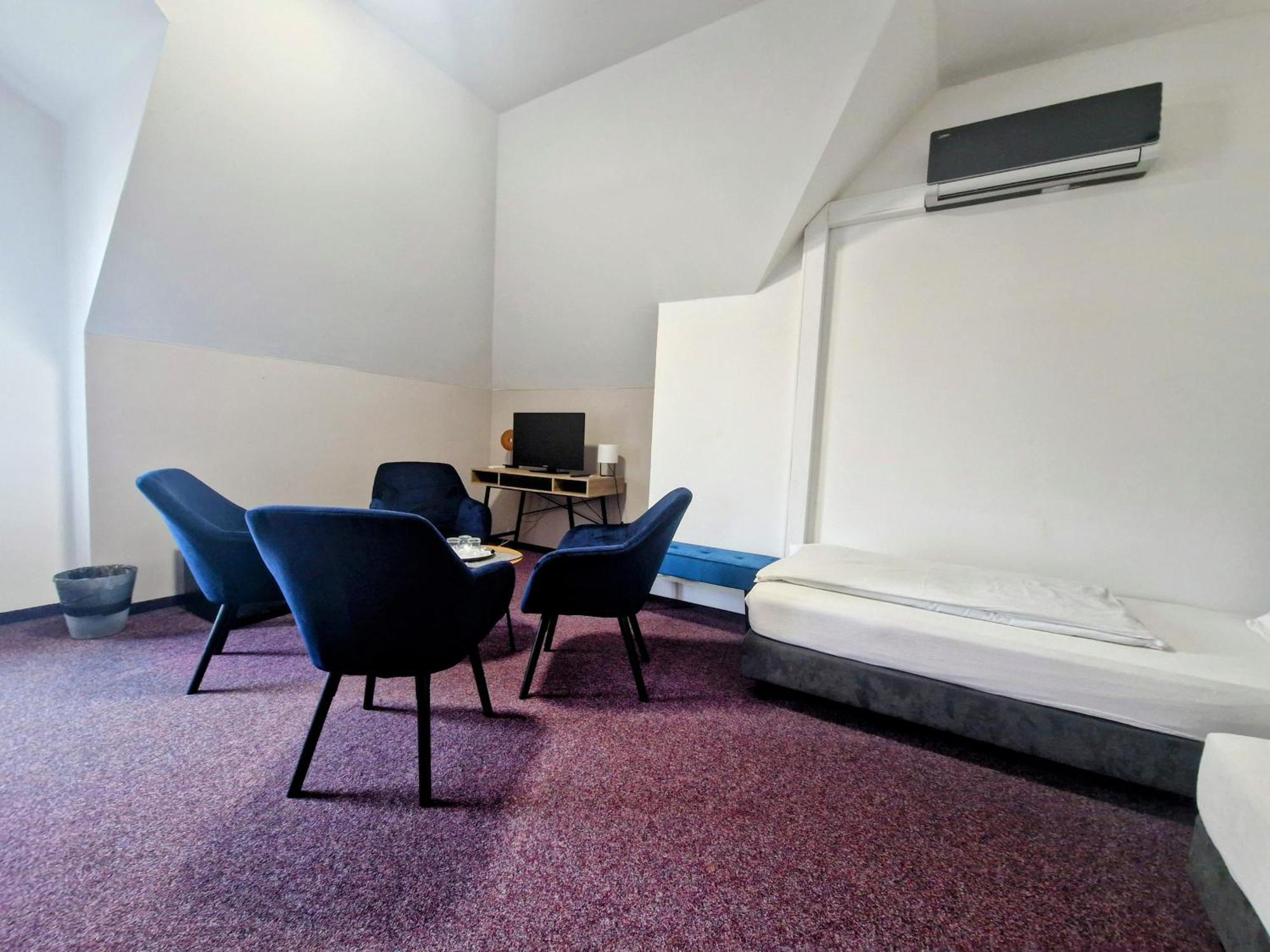Family Hotel Maxim Beroun  Luaran gambar